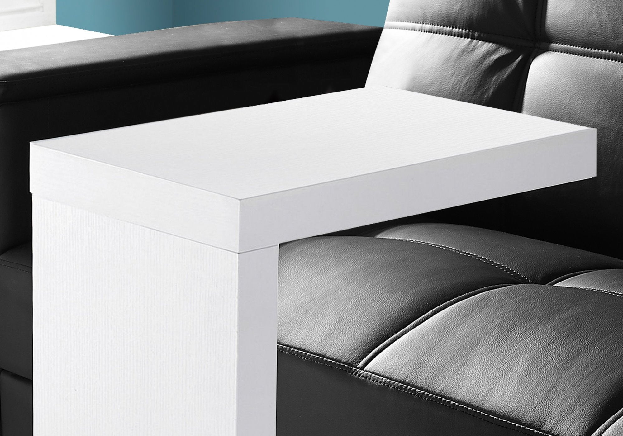 Urban Simplicity White End Table ND