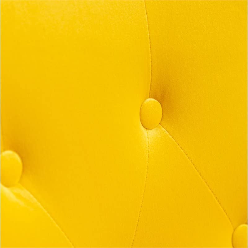 The Atelier Velvet Accent Chair – Classic Tufted Elegance