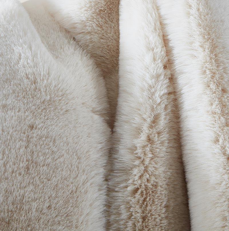 Cassilda Luxury Beige Chinchilla Faux Fur Throw Blanket – Ultra Plush Elegance
