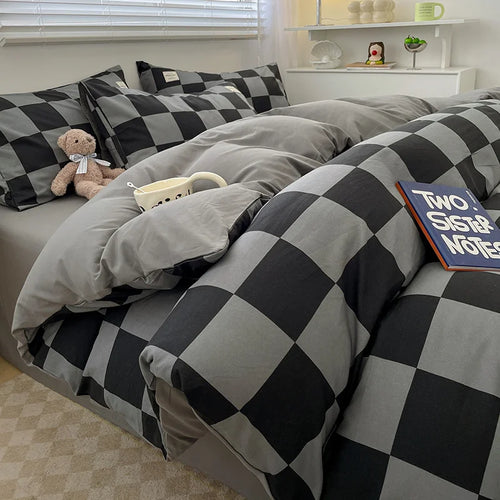 Nordic Plaid Cotton Bedding Set – Timeless Comfort with Scandinavian Charm