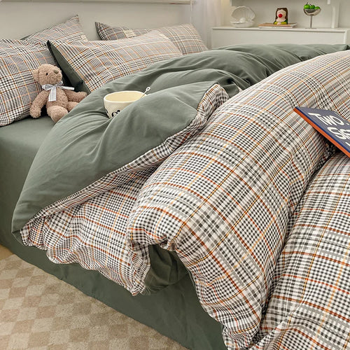 Nordic Plaid Cotton Bedding Set – Timeless Comfort with Scandinavian Charm