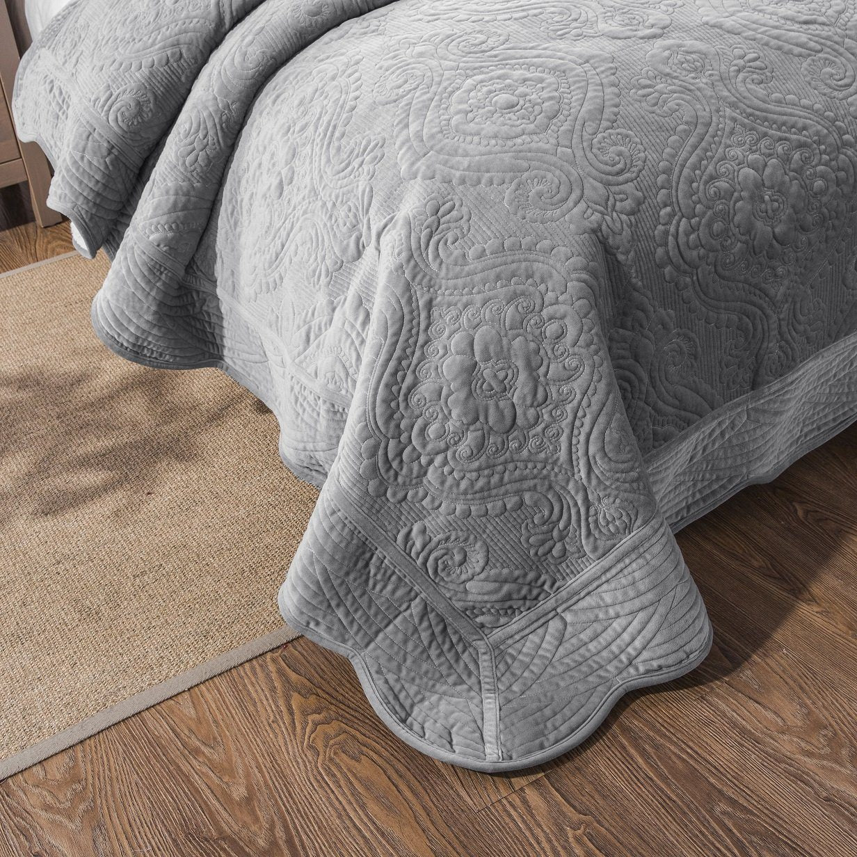 The Haven Winter Sherpa Bedspread – Gray Floral Microfleece Comfort Set