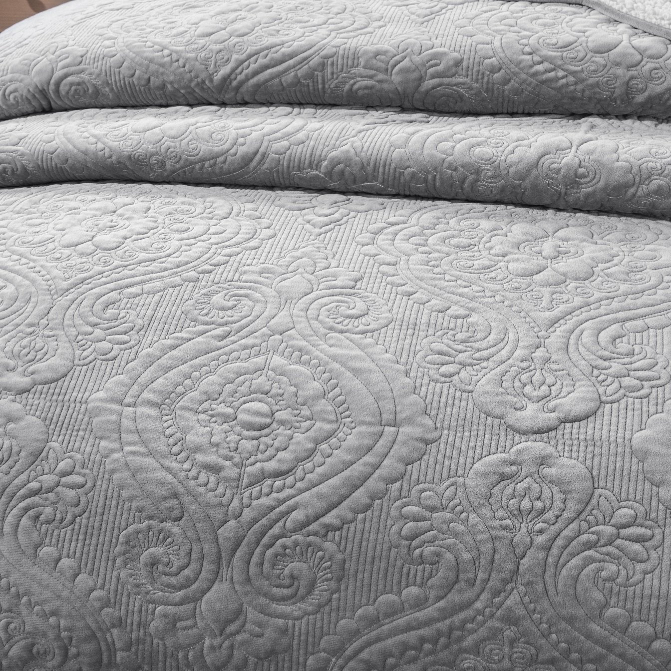 The Haven Winter Sherpa Bedspread – Gray Floral Microfleece Comfort Set