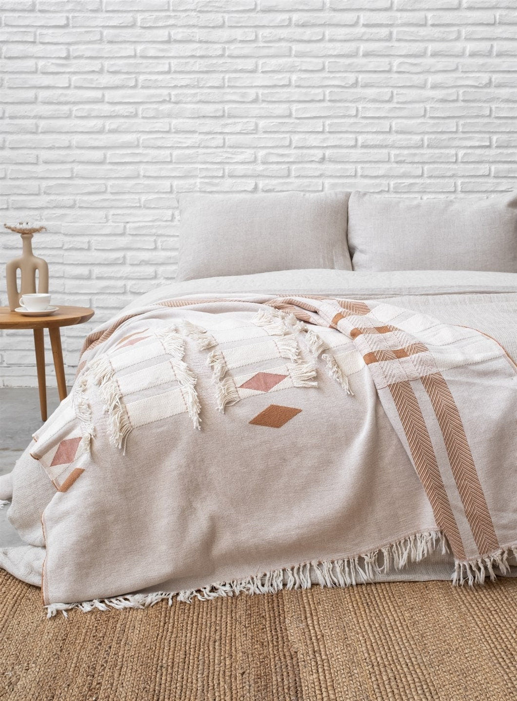 Boho Fringe Cotton Throw Blanket – Soft, Breathable & Reversible