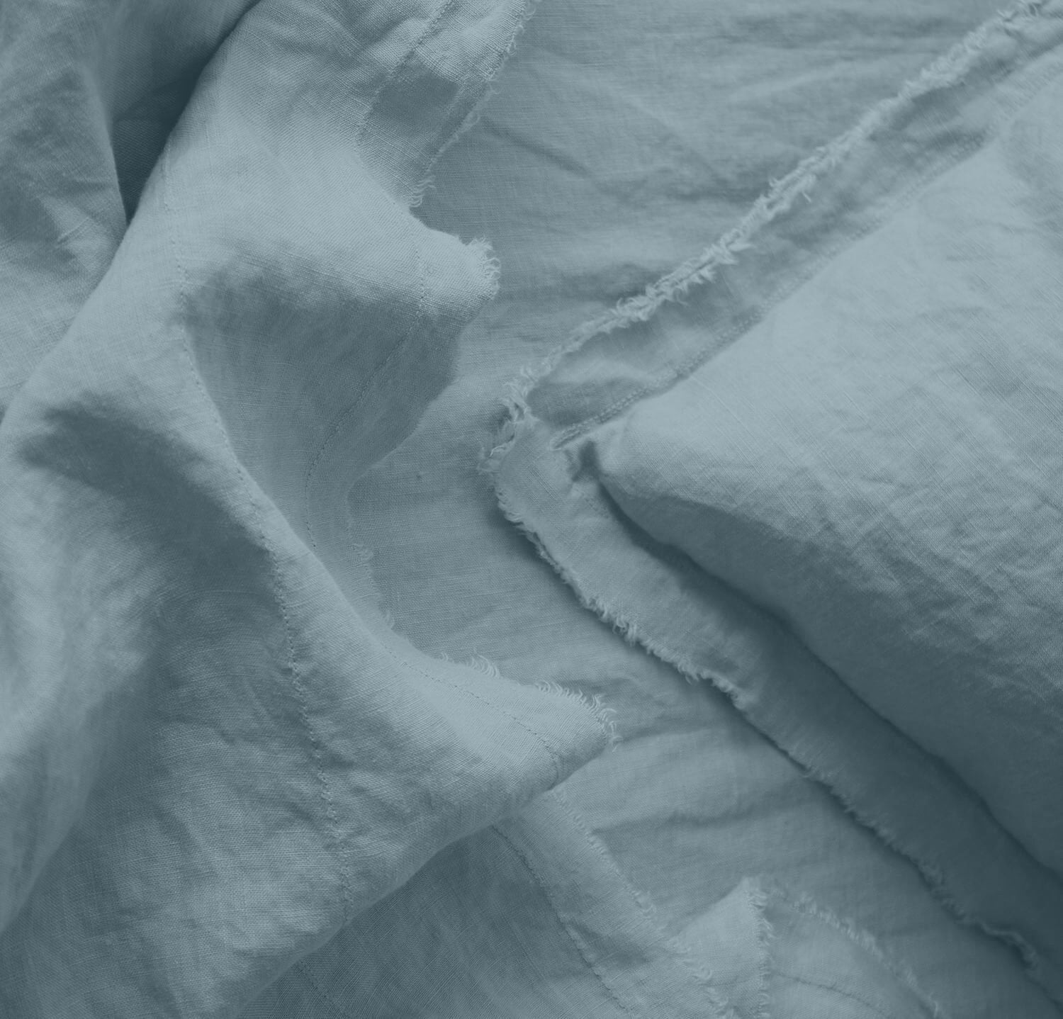 Raw-Edge Linen Duvet Set – Sky Blue (3-Piece, Pure or Linen-Cotton Blend)