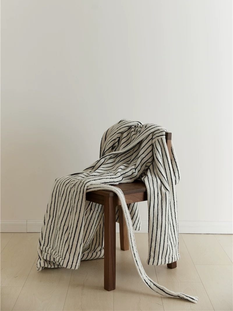 Luxe Organic 100% Cotton Hooded Bathrobe